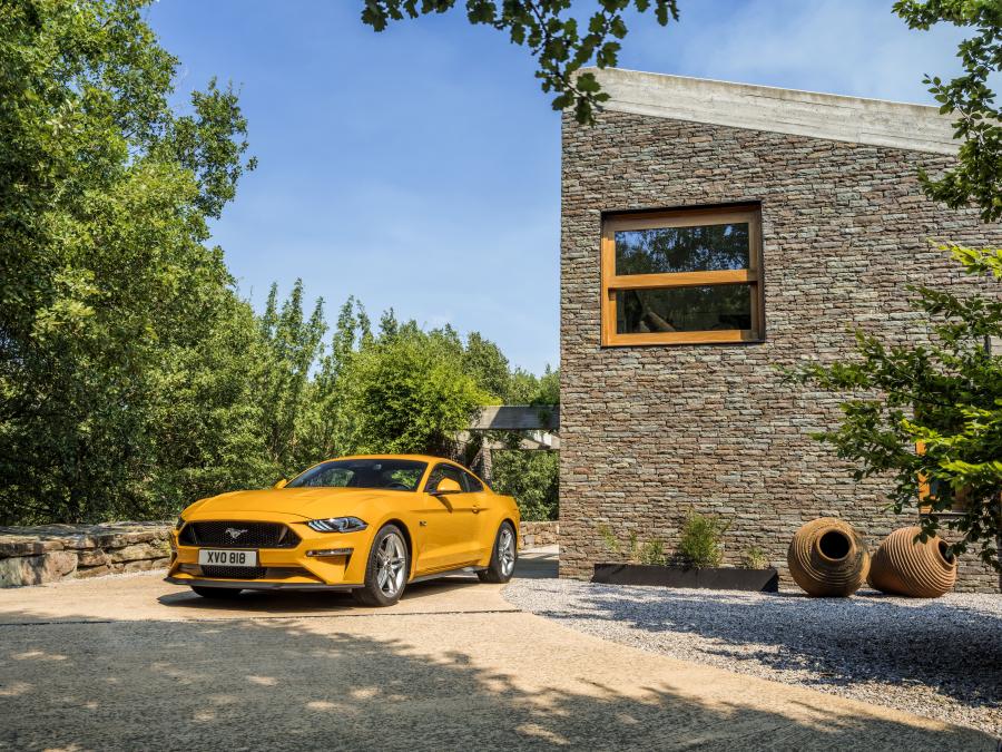  Ford Mustang GT Fastback 2017 года  (EU) (фото 4 из 42)